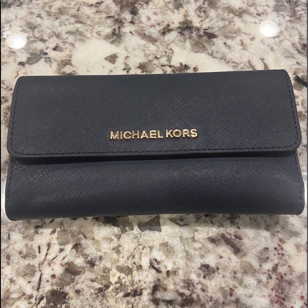Michael Kors Jet Set Navy Floral Wallet